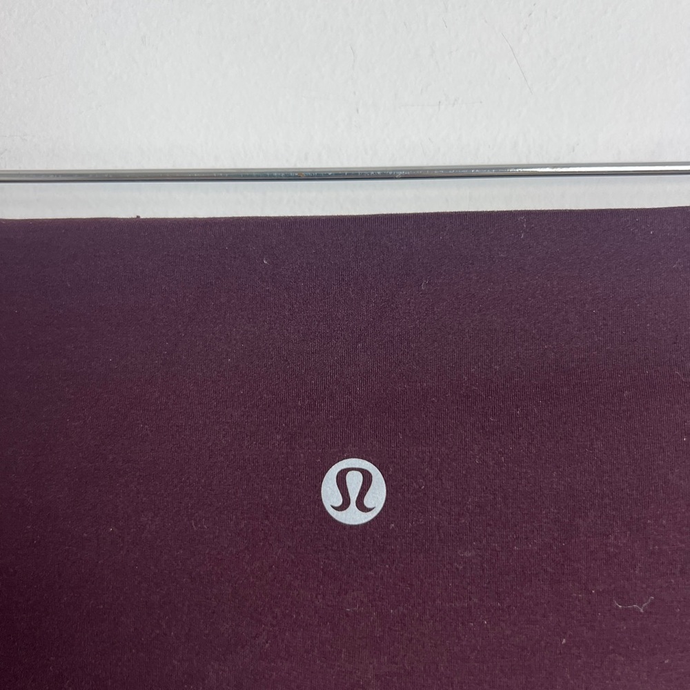 Lululemon Women's Size 10 In Movement Tights Everlux Leggings In Black Cherry - Picture 11 of 12